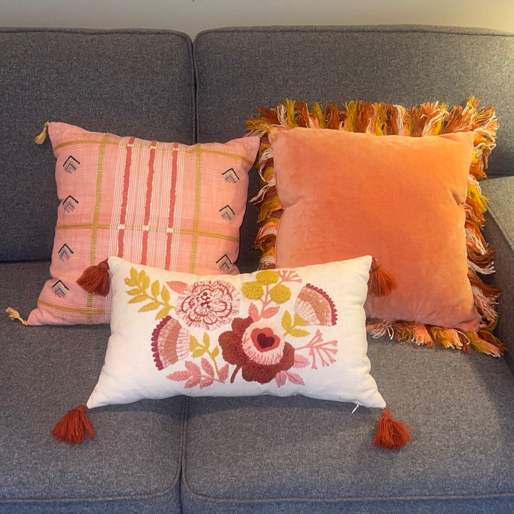 Pillow set of three for bedding